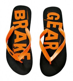 [Imagem: 45942_3b8710x_Sandals.jpg]